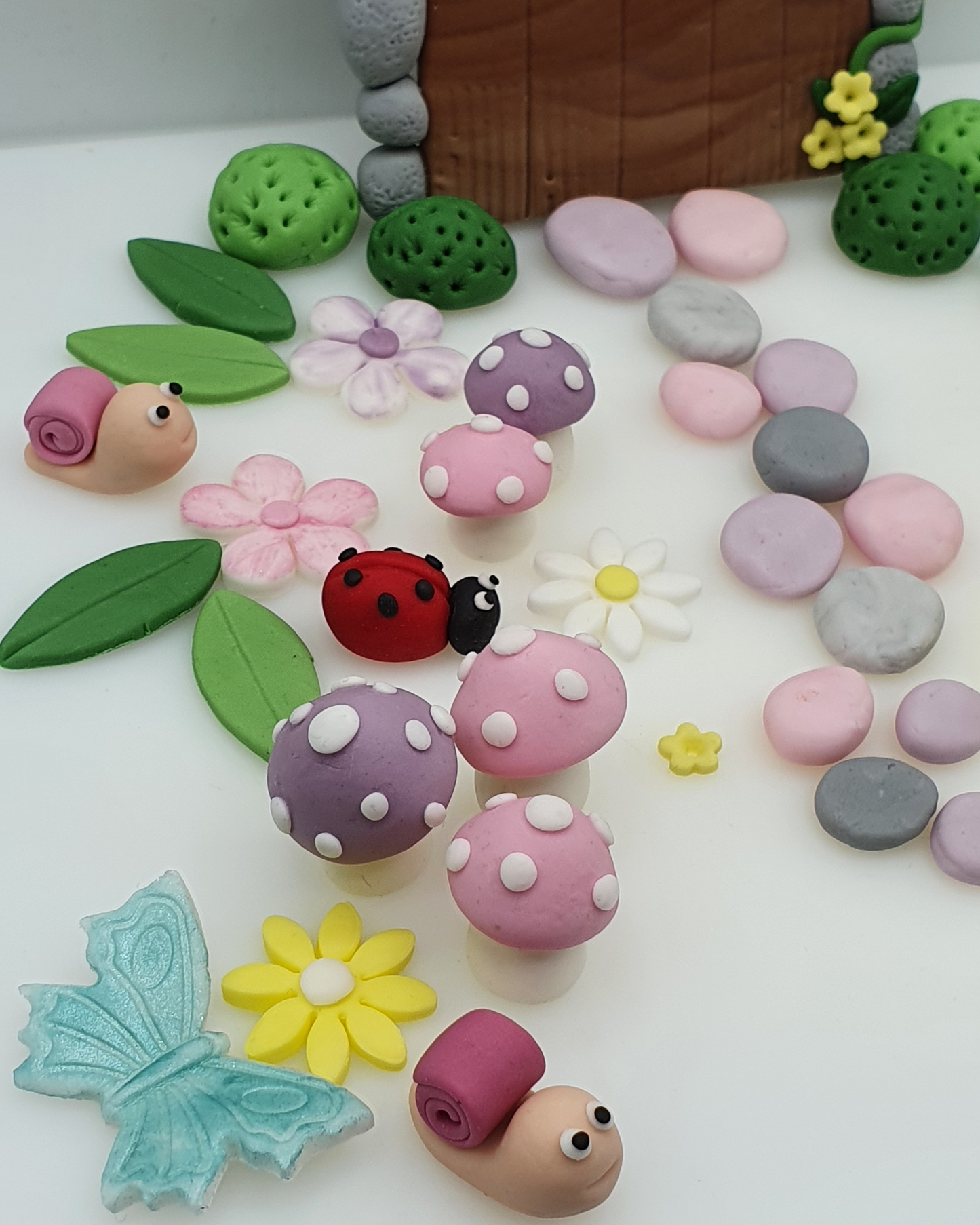 Fairy Garden Fondant Cake Toppers