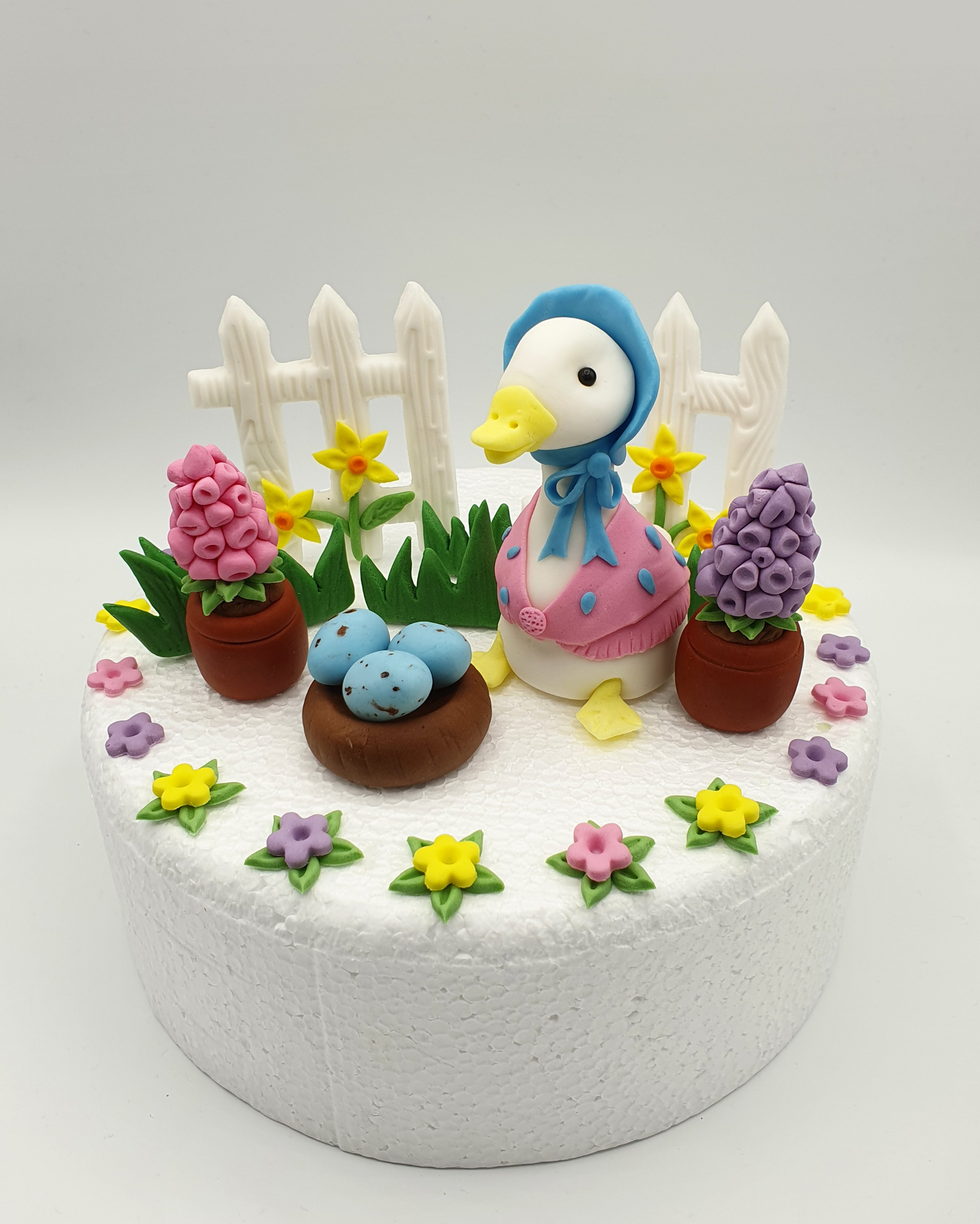 Jemima Puddle-Duck Inspired (Unofficial) Fondant Cake Toppers