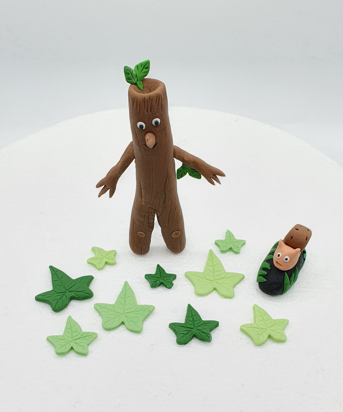 Stick Man Inspired (Unofficial) Fondant Cake Toppers