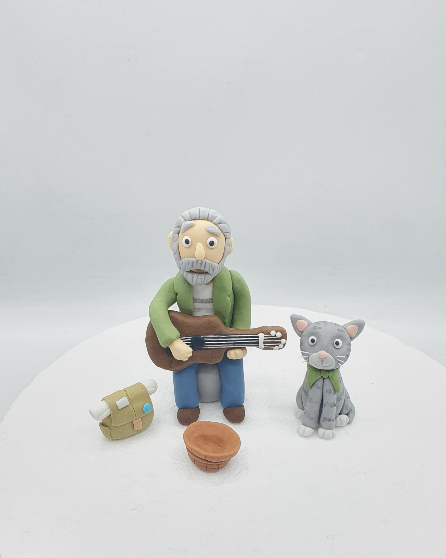 Busker and The Cat Fondant Cake Toppers