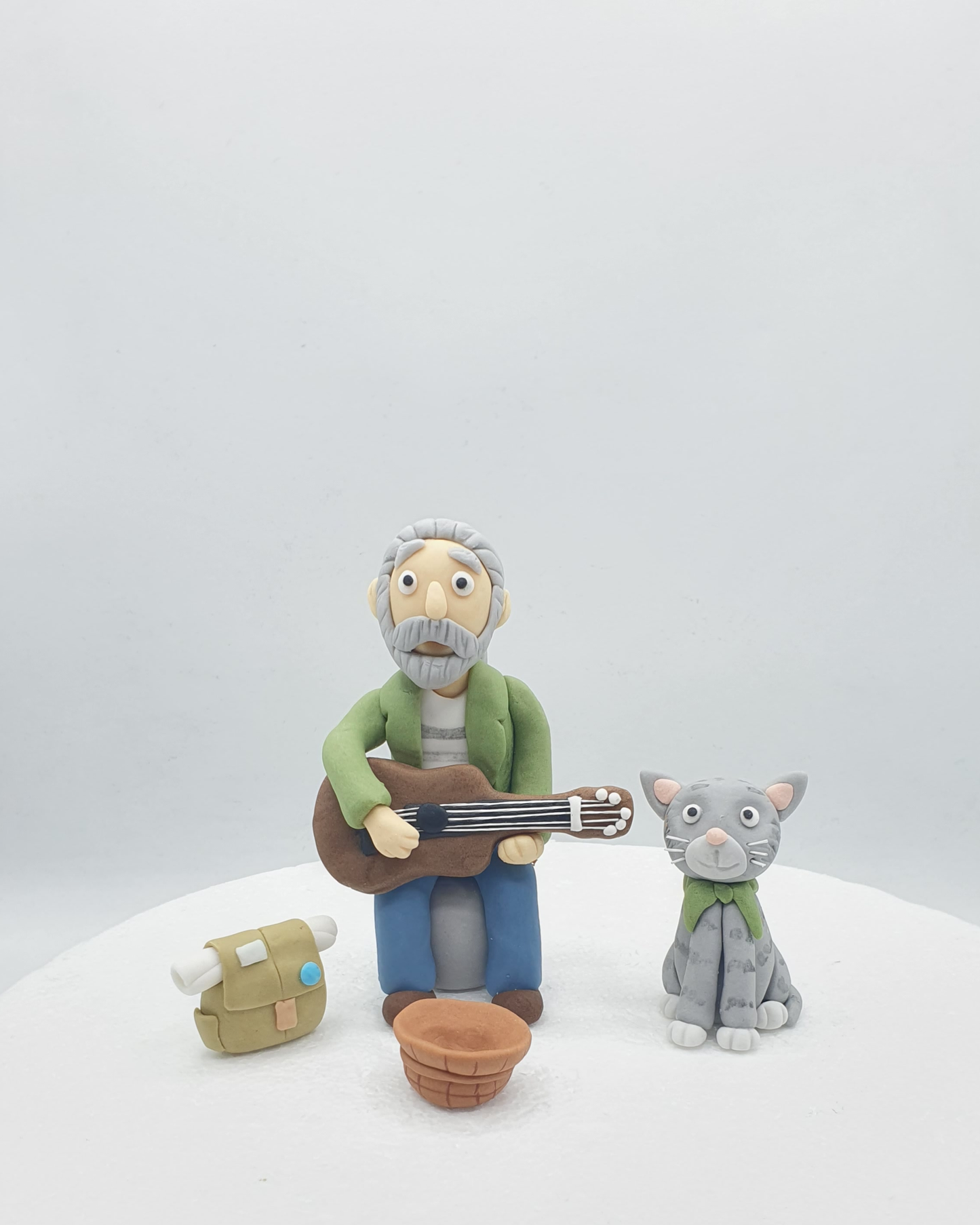 Busker and The Cat Fondant Cake Toppers